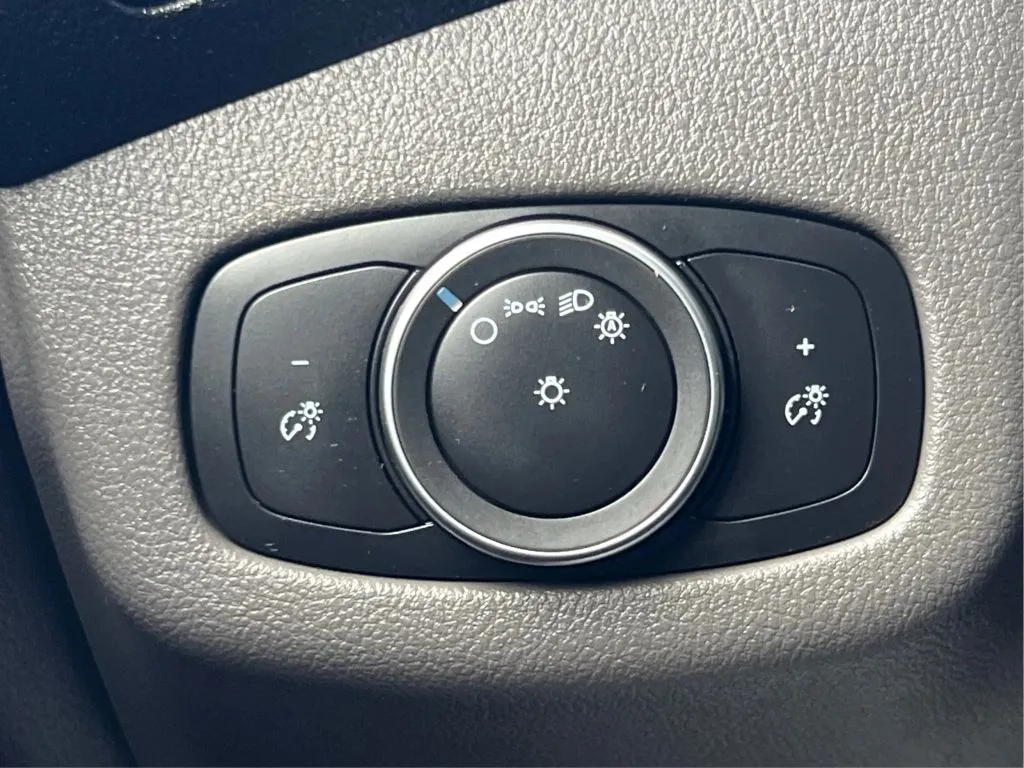 Ford Transit Connect photo 24