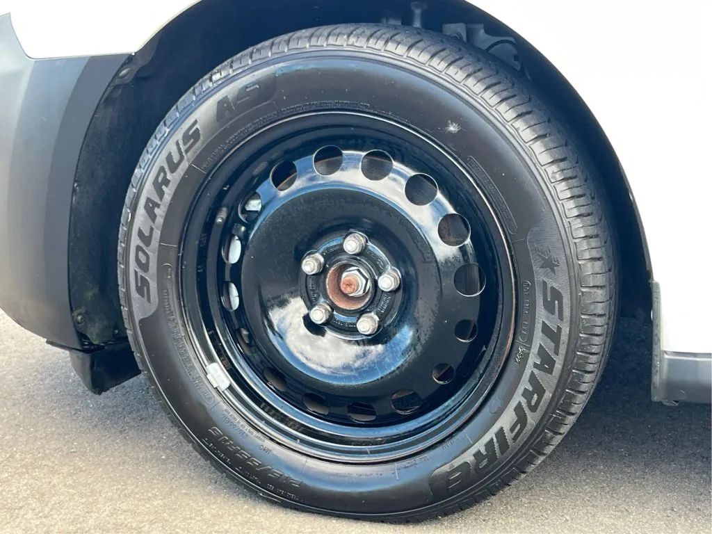 Ford Transit Connect photo 30