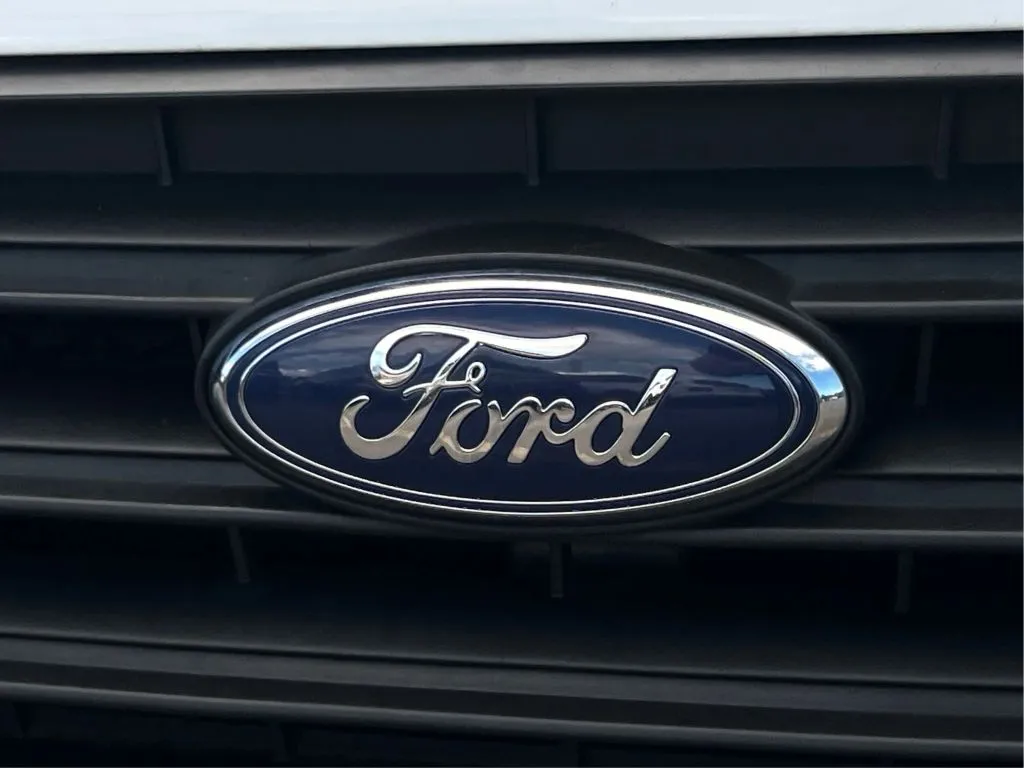 Ford Transit Connect photo 34