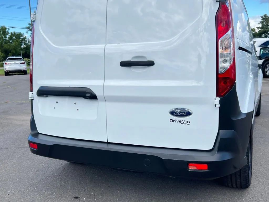 Ford Transit Connect photo 29