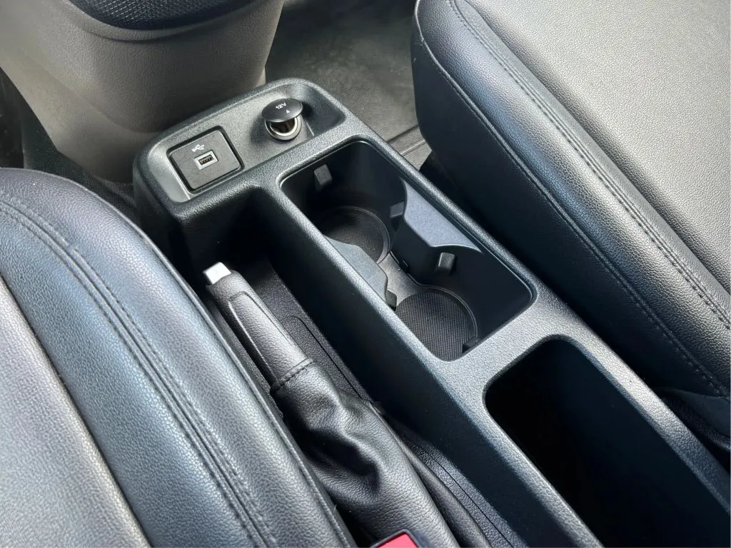 Ford Transit Connect photo 21
