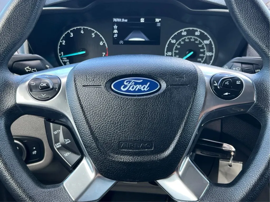 Ford Transit Connect photo 23
