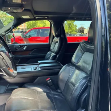 Photos of 2020 Lincoln Navigator L Reserve Sport Utility 4D for sale in Manchester, CT at Drivemax