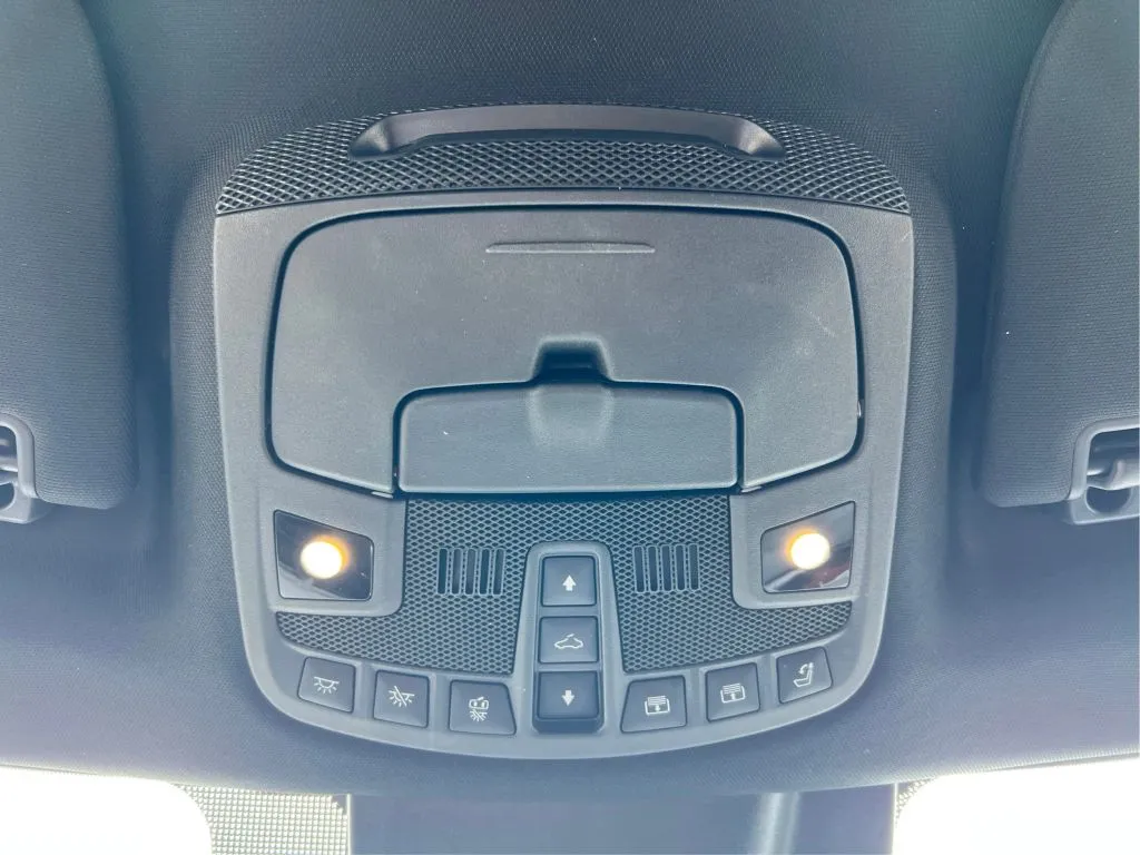 Lincoln Navigator L photo 42