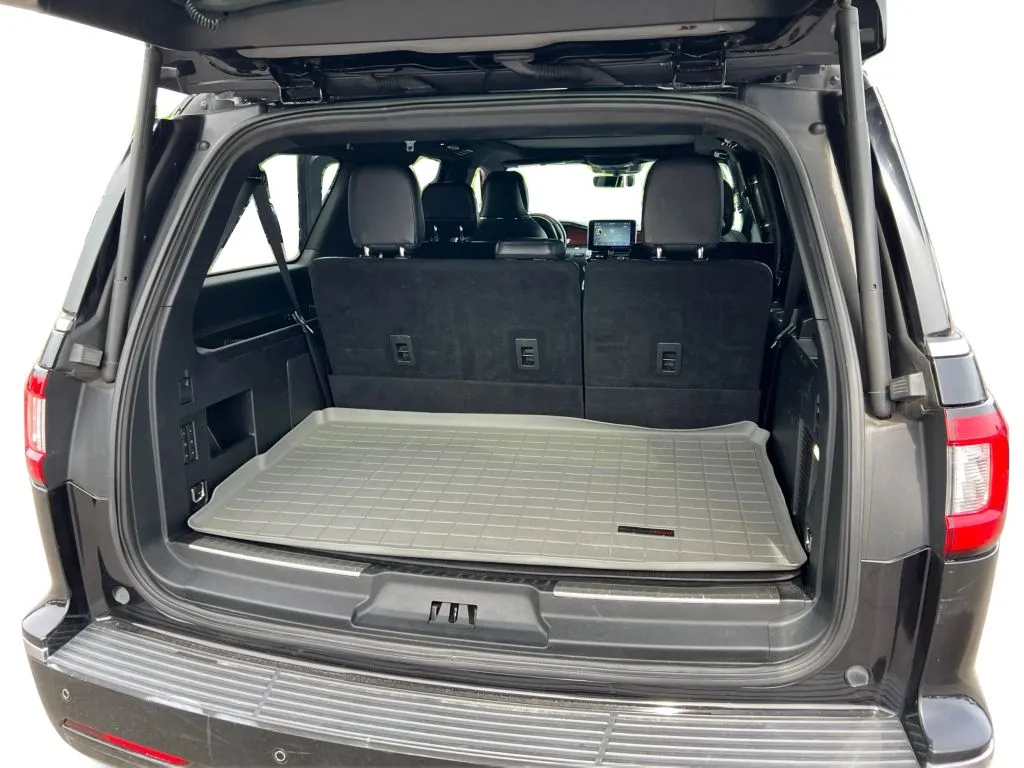 Lincoln Navigator L photo 18