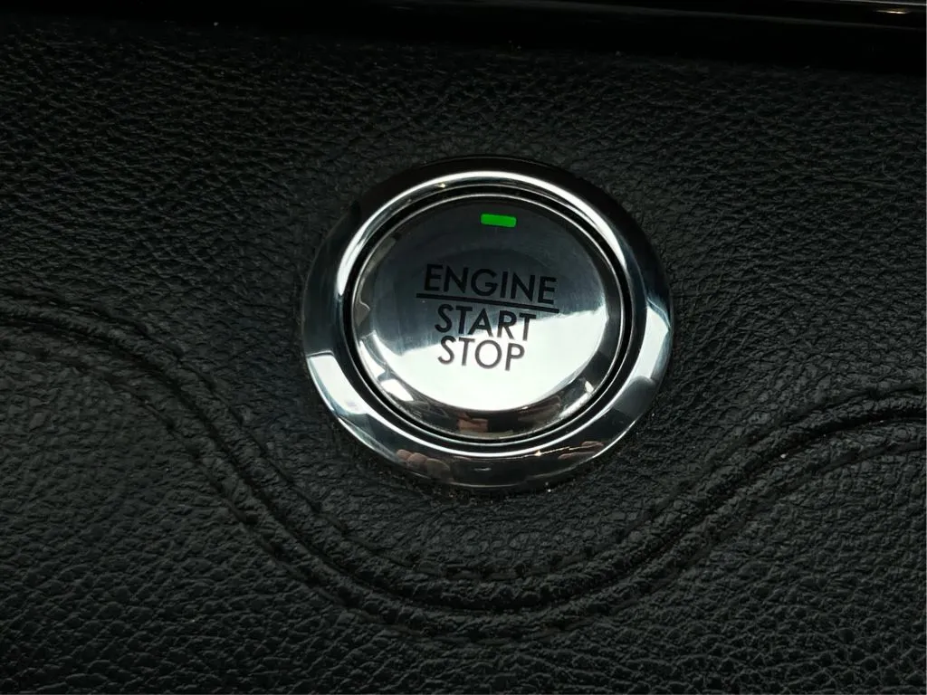Lincoln Navigator L photo 41