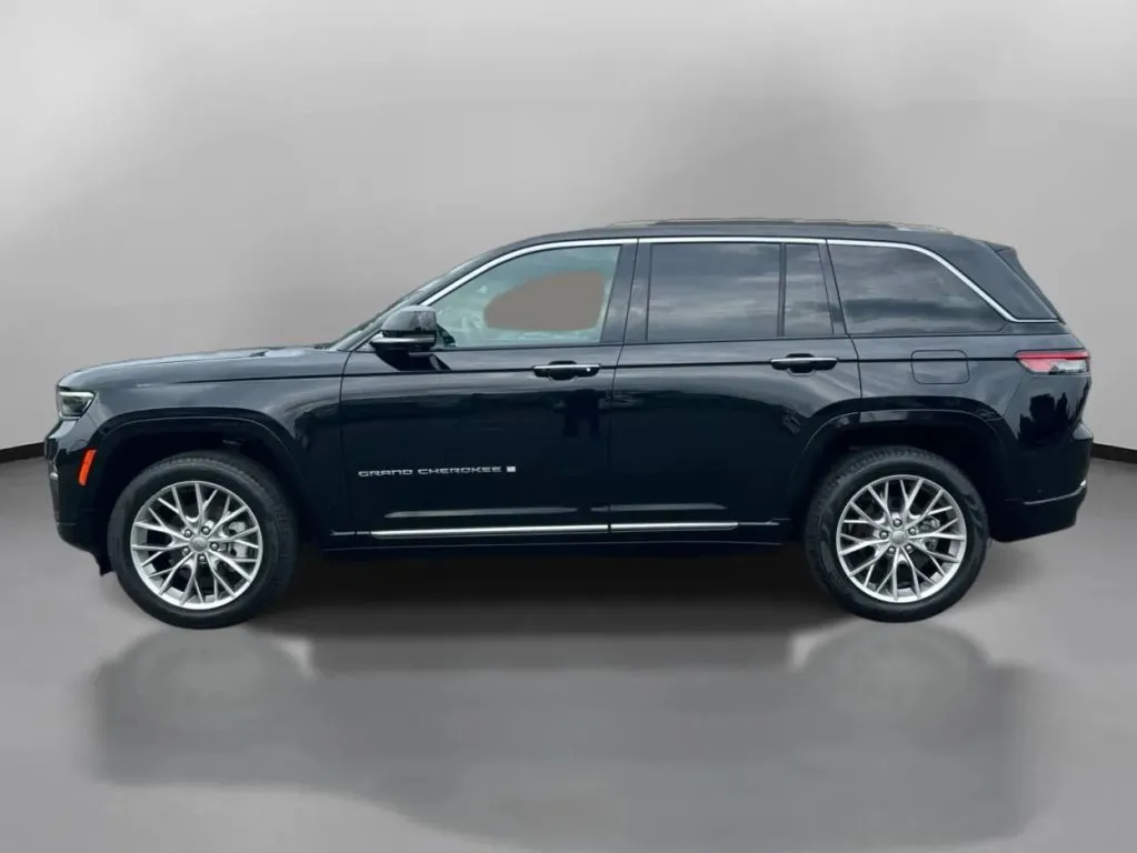Jeep Grand Cherokee photo 15