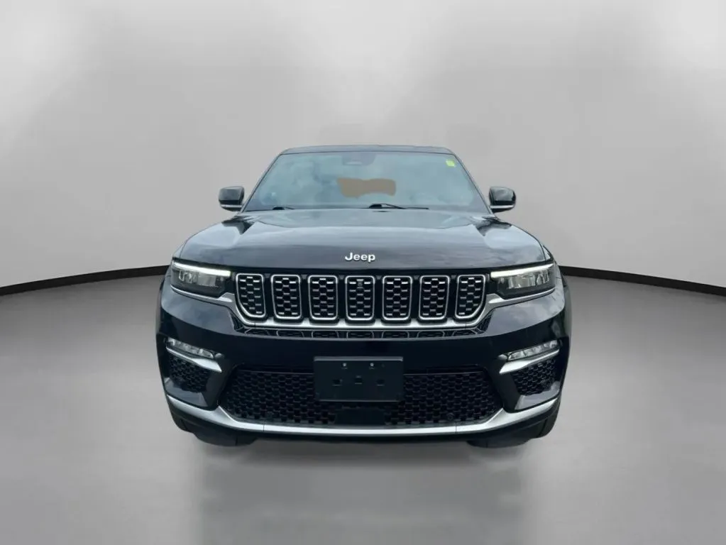 Jeep Grand Cherokee photo 3
