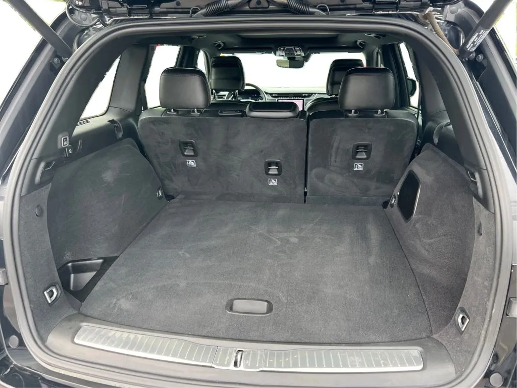 Jeep Grand Cherokee photo 18