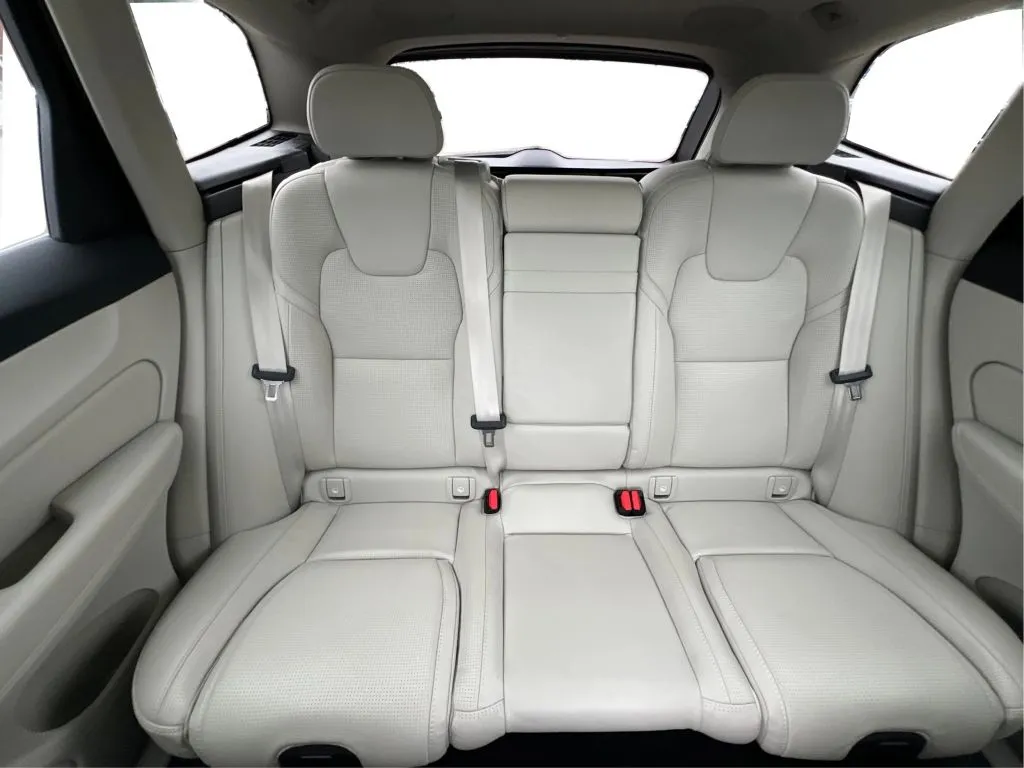 Volvo XC60 photo 19