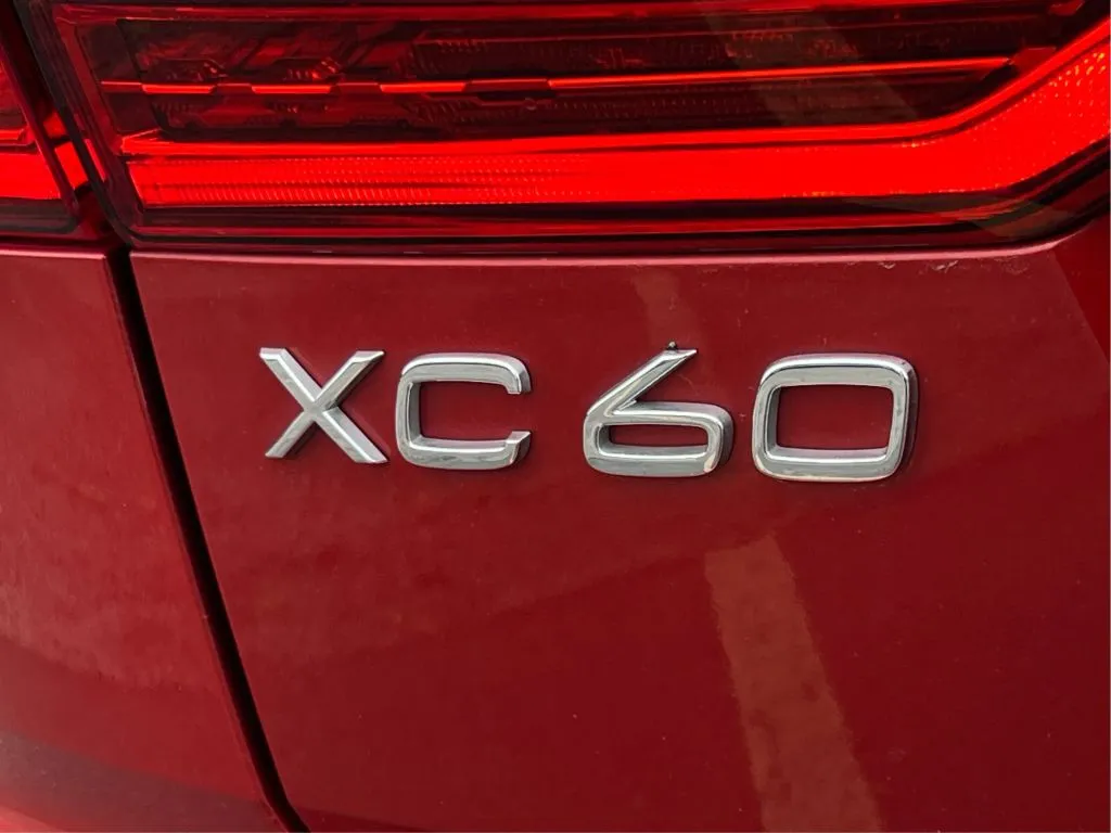 Volvo XC60 photo 30