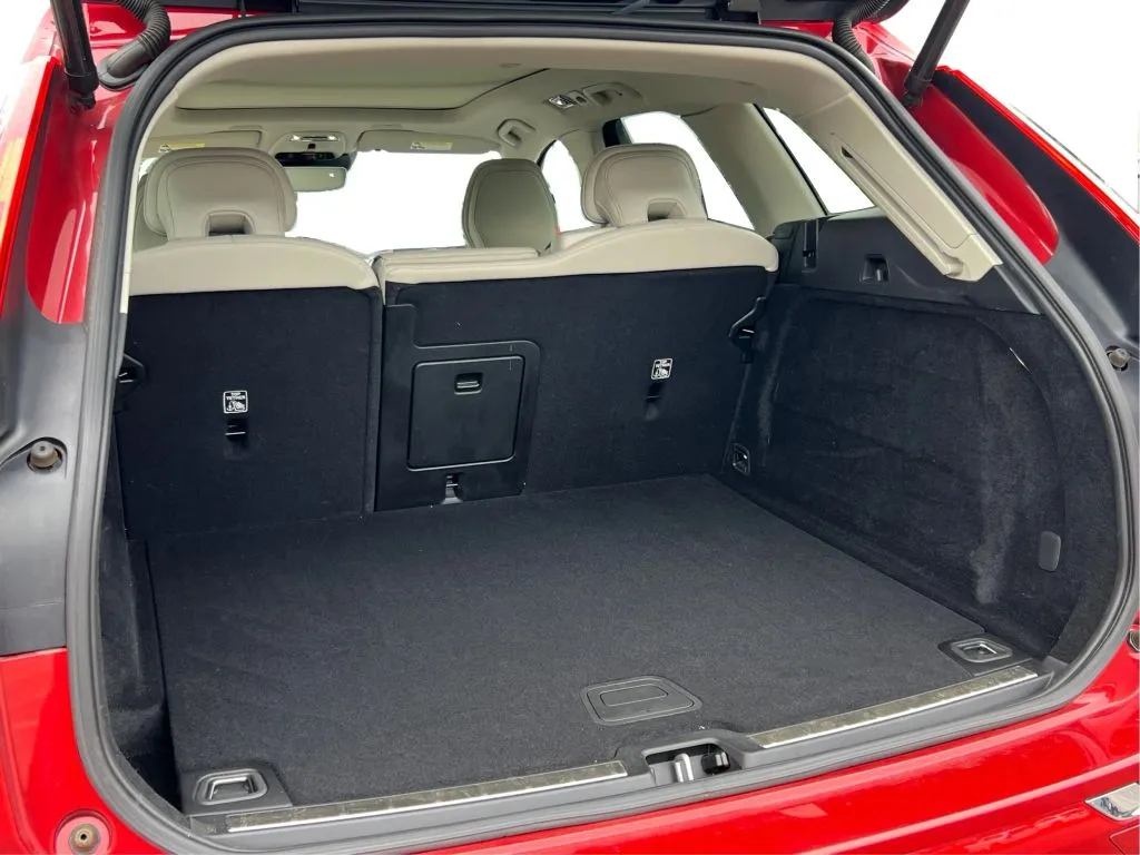Volvo XC60 photo 18