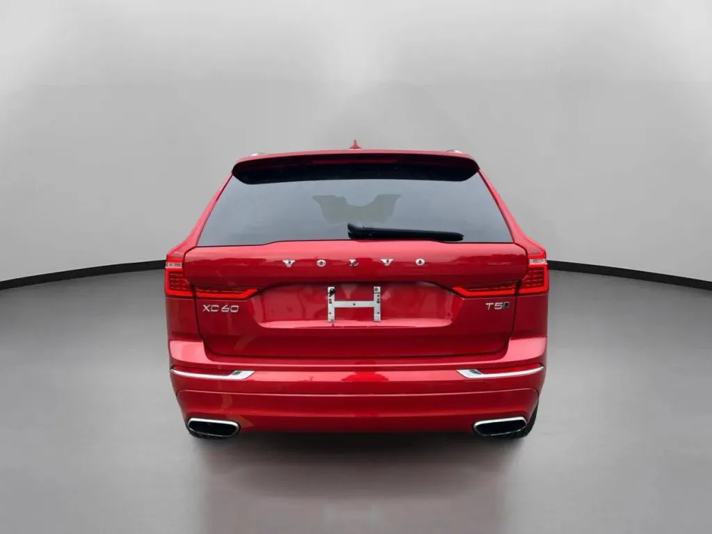 Volvo XC60 photo 11