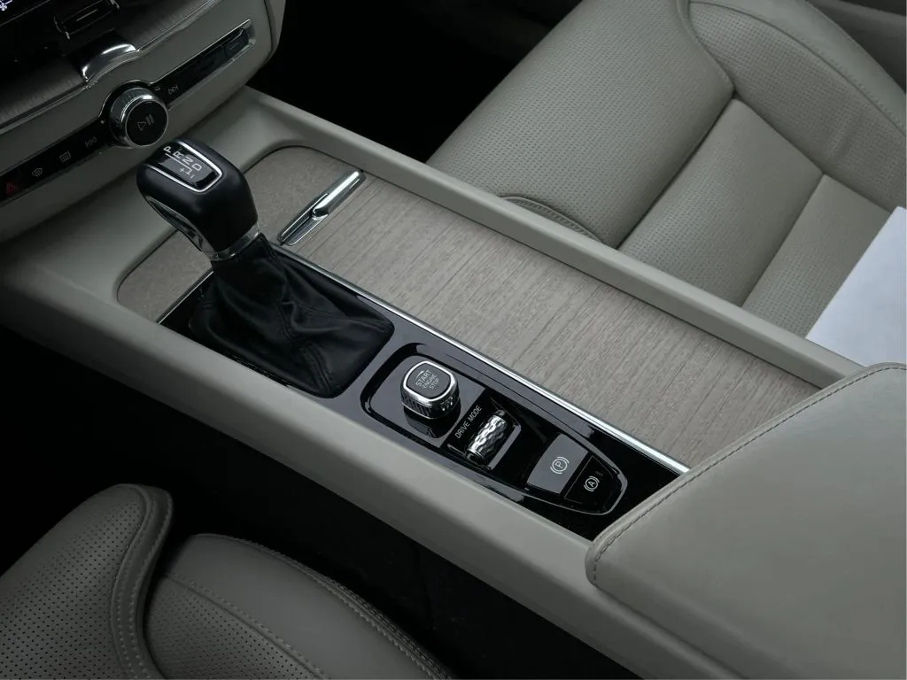 Volvo XC60 photo 21