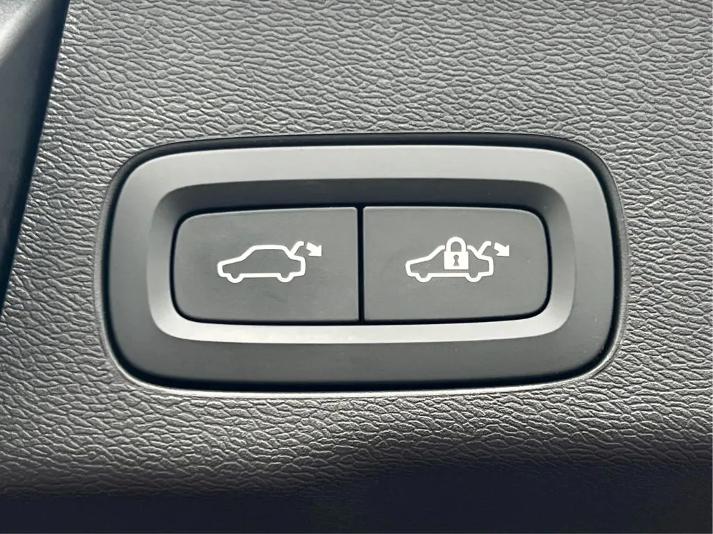 Volvo XC60 photo 35