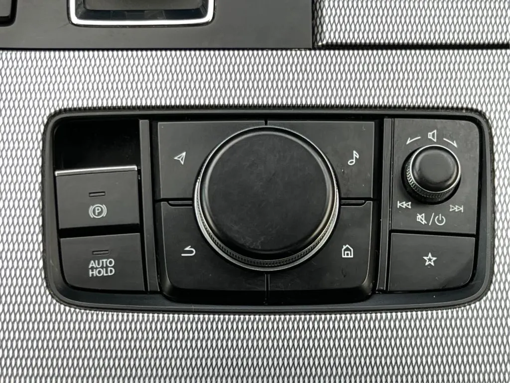 Mazda CX-90 photo 46