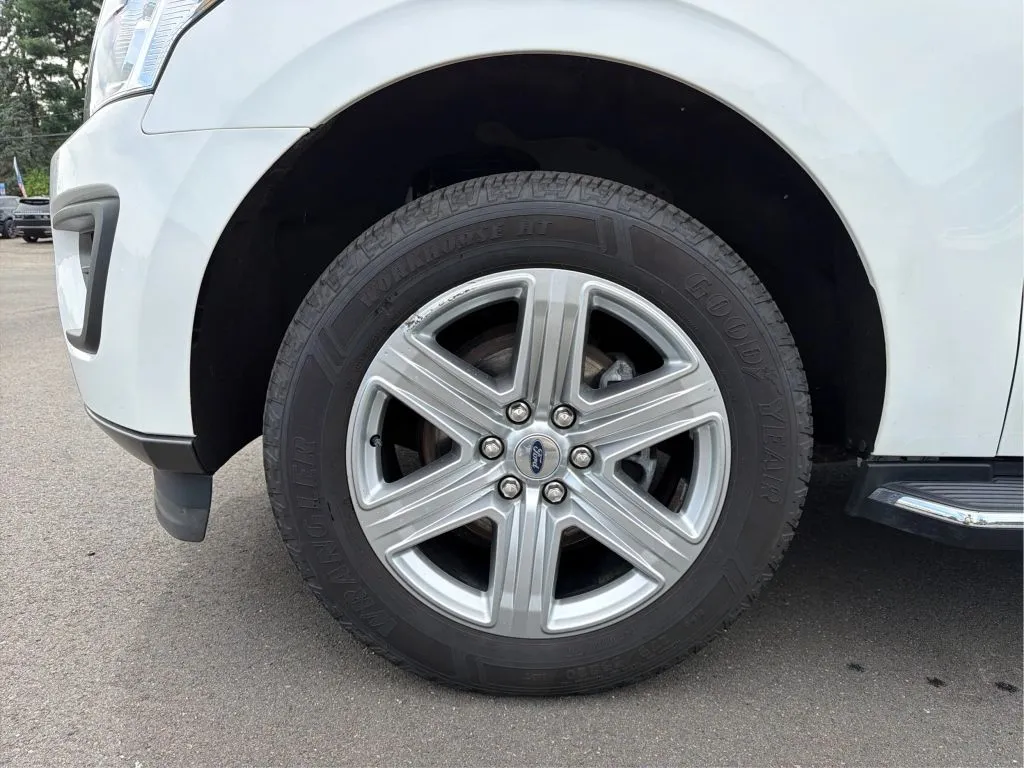 Ford Expedition photo 32