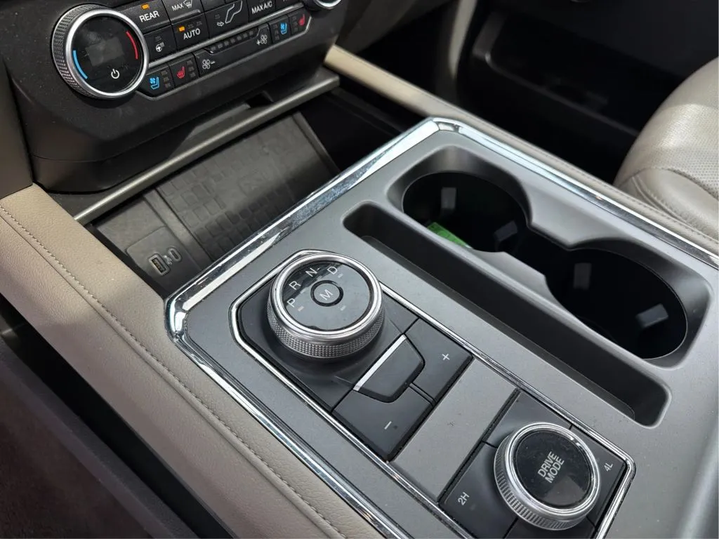 Ford Expedition photo 47