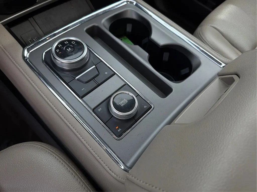 Ford Expedition photo 44
