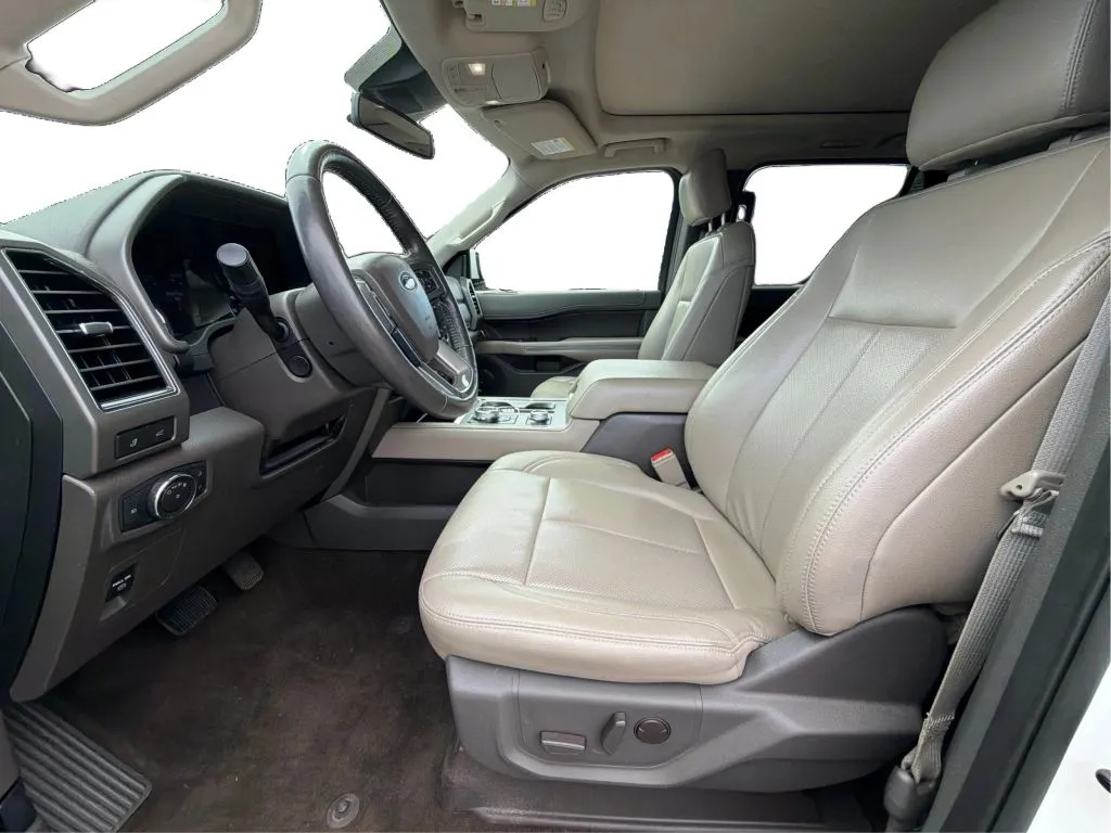 Ford Expedition photo 16