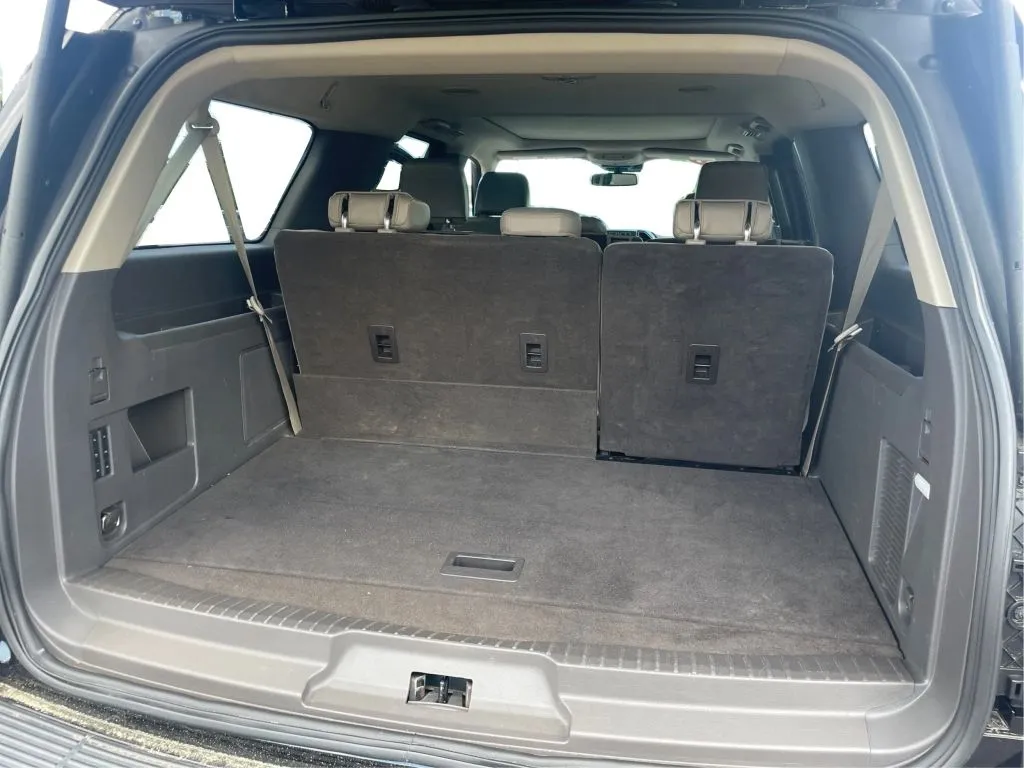 Ford Expedition MAX photo 18