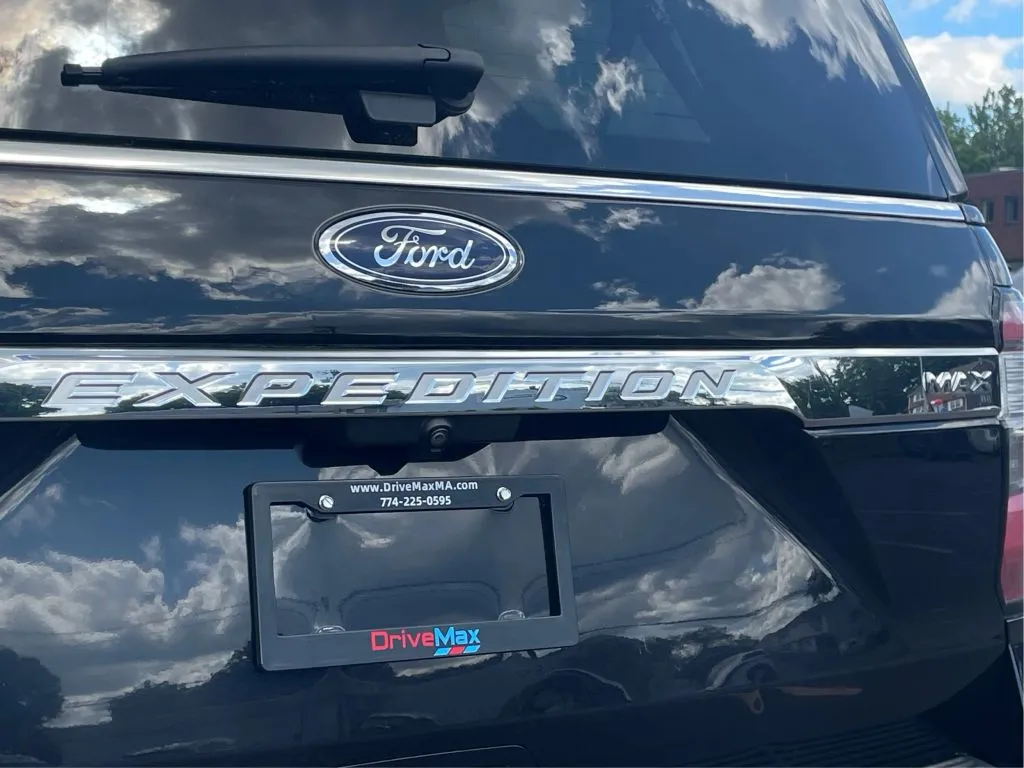 Ford Expedition MAX photo 30