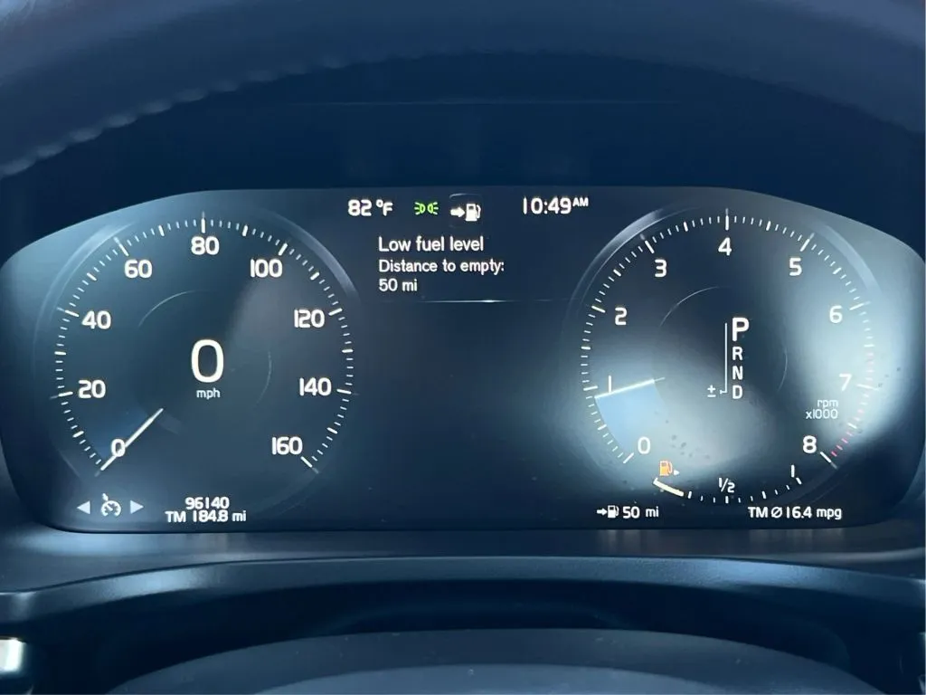 Volvo S60 photo 22