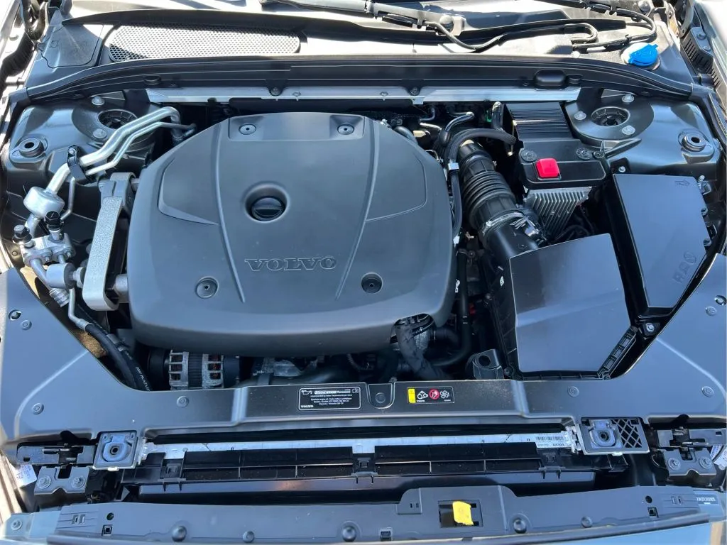 Volvo S60 photo 29
