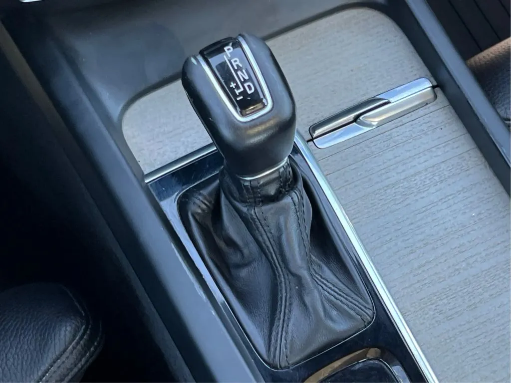 Volvo S60 photo 49