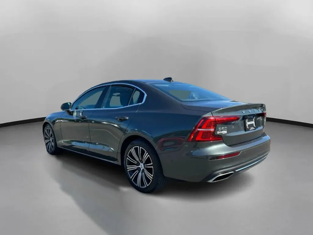 Volvo S60 photo 13