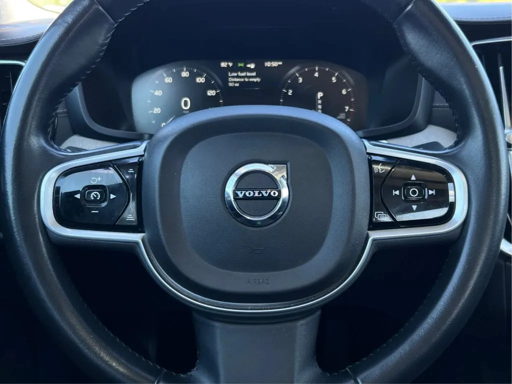 Volvo S60 photo 23