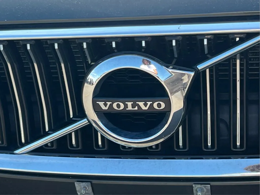 Volvo S60 photo 36
