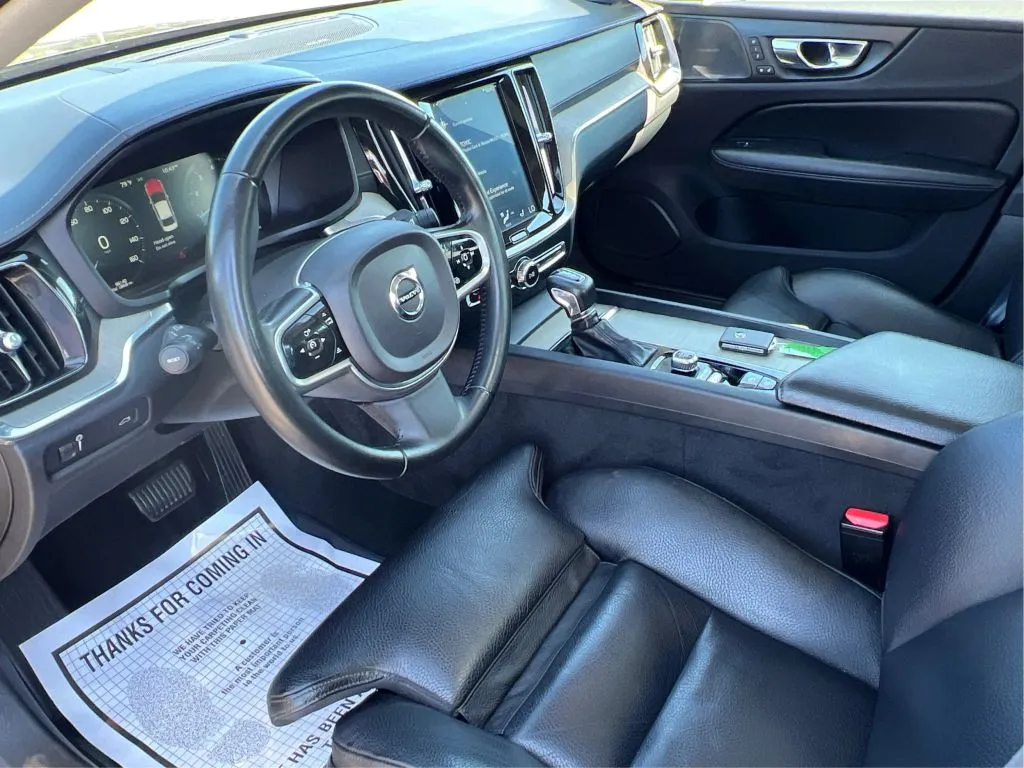 Volvo S60 photo 16