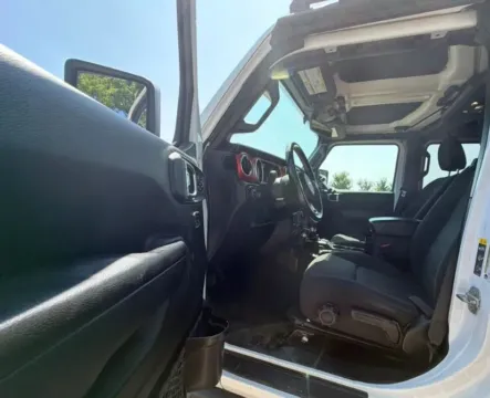 Photos of 2021 Jeep Wrangler Unlimited Rubicon Sport Utility 4D for sale in Manchester, CT at Drivemax