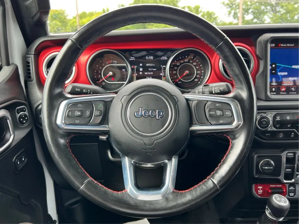 Jeep Wrangler photo 23