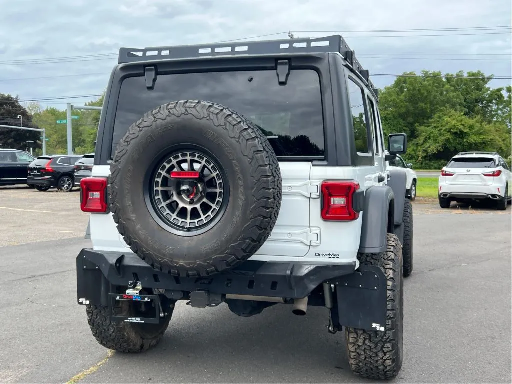 Jeep Wrangler photo 35
