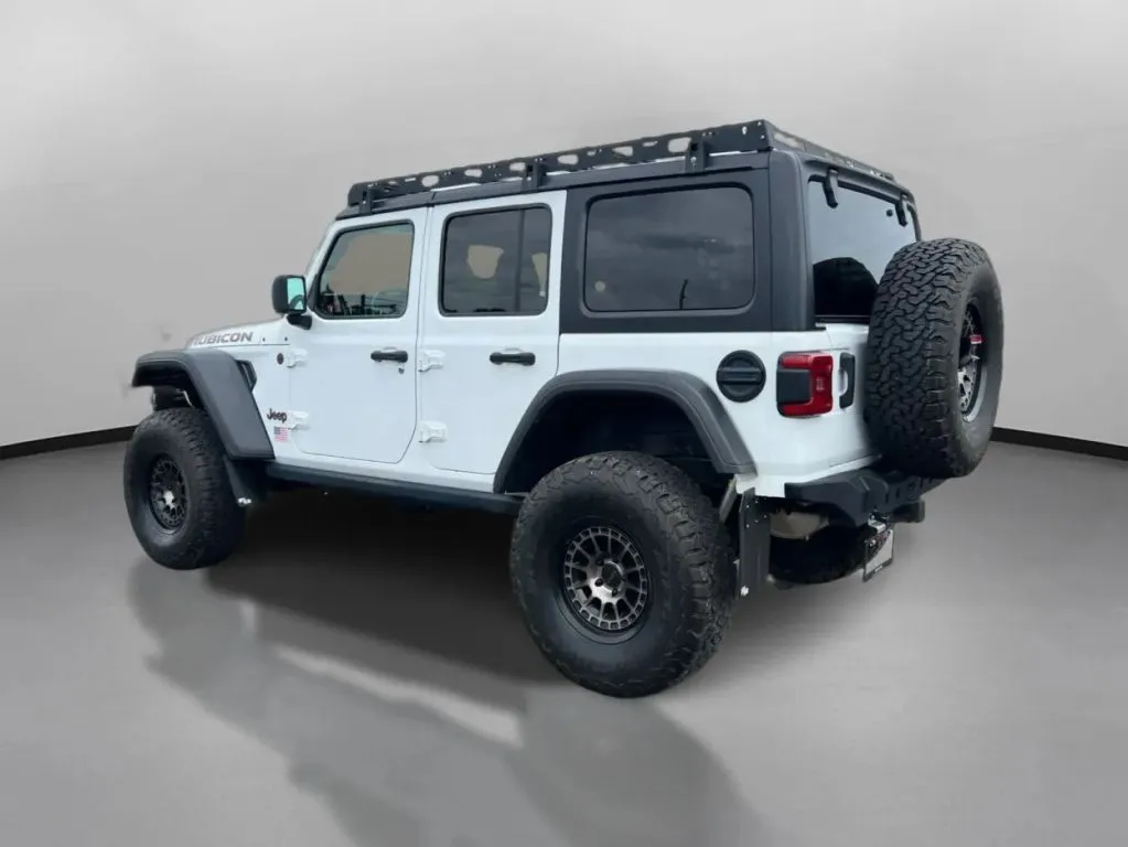 Jeep Wrangler photo 13