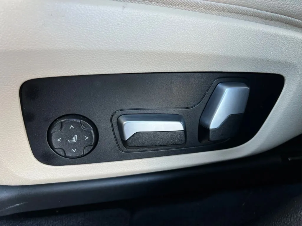 BMW X3 photo 24