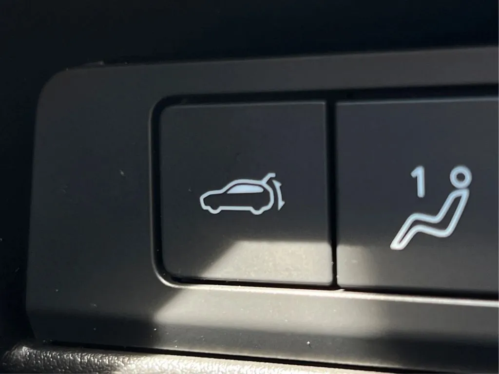 Mazda CX-90 photo 35
