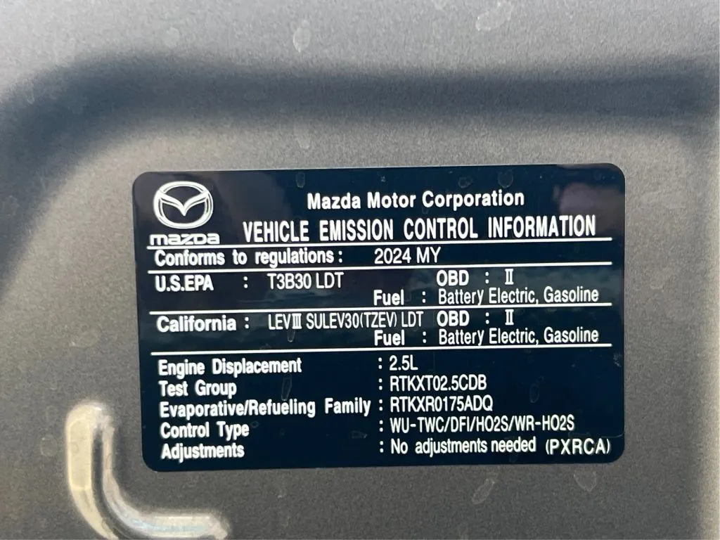 Mazda CX-90 photo 28