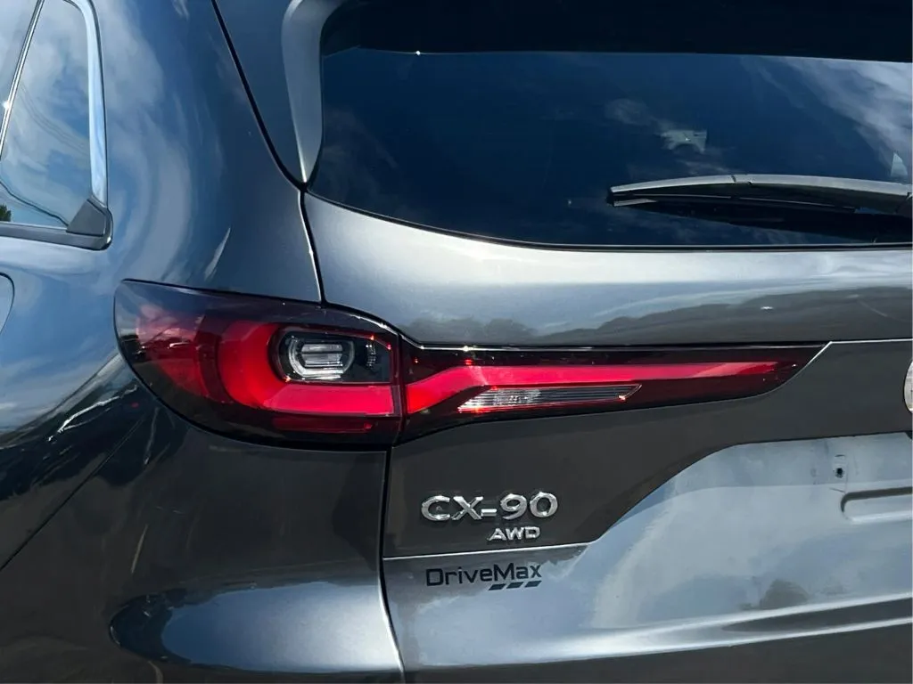 Mazda CX-90 photo 34