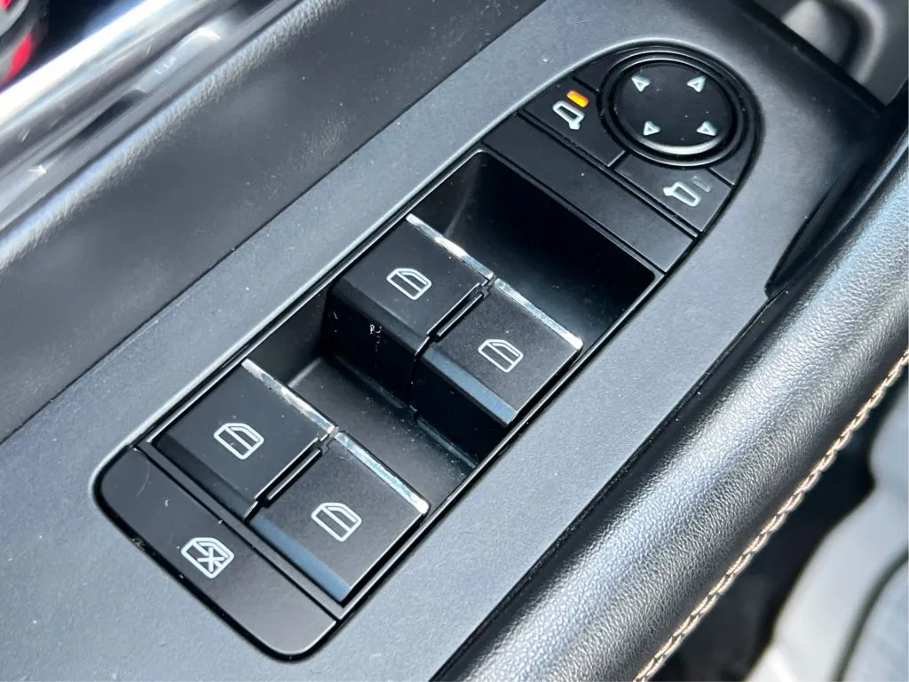 Mazda CX-90 photo 46