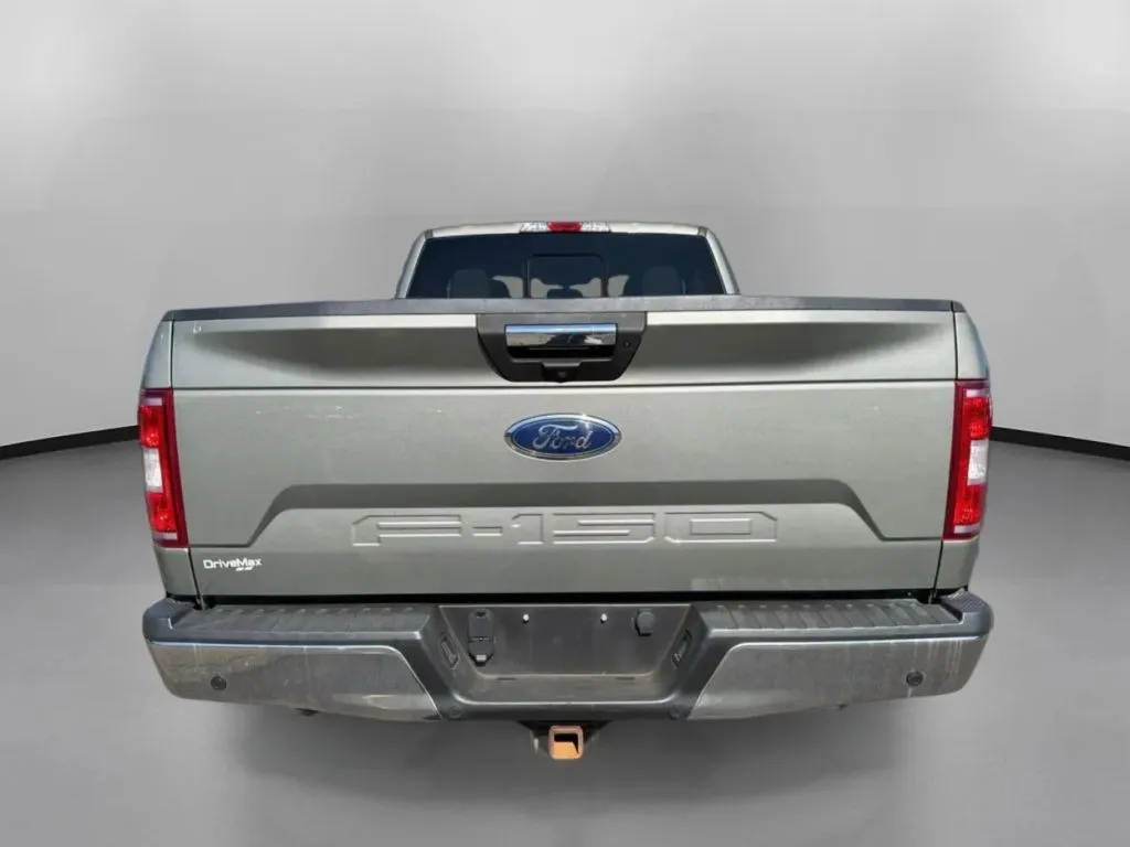 Ford F-150 photo 11