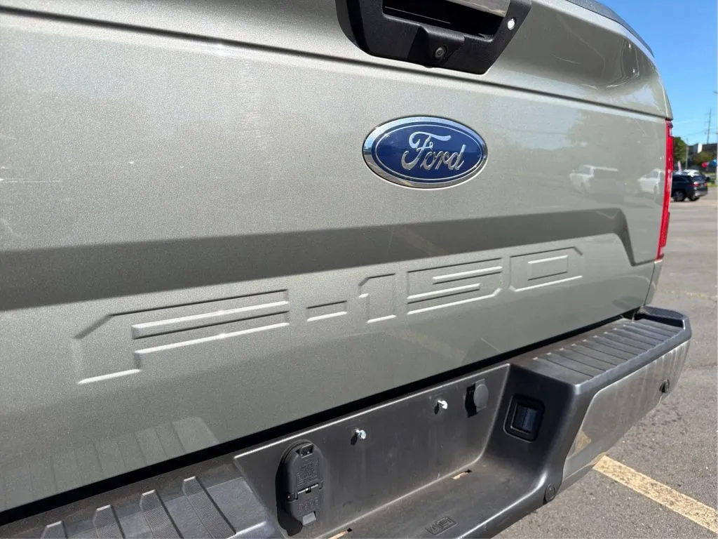 Ford F-150 photo 28