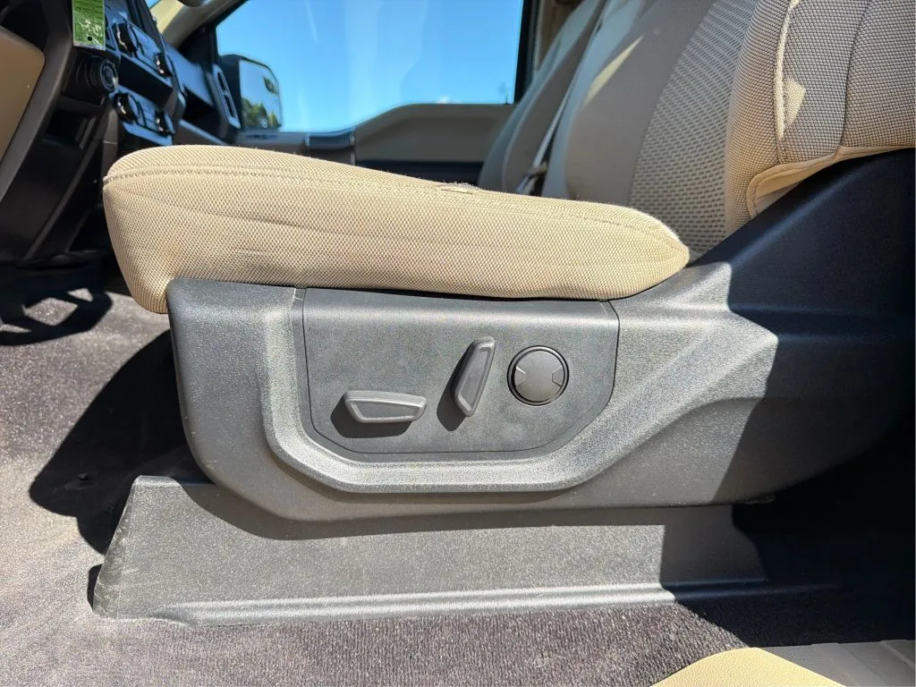 Ford F-150 photo 24