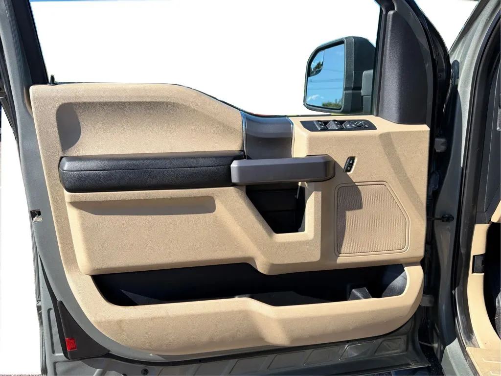 Ford F-150 photo 25