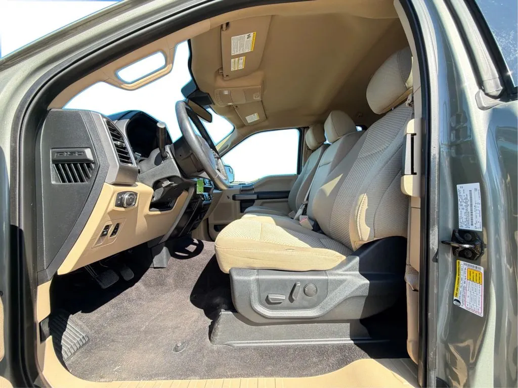 Ford F-150 photo 16
