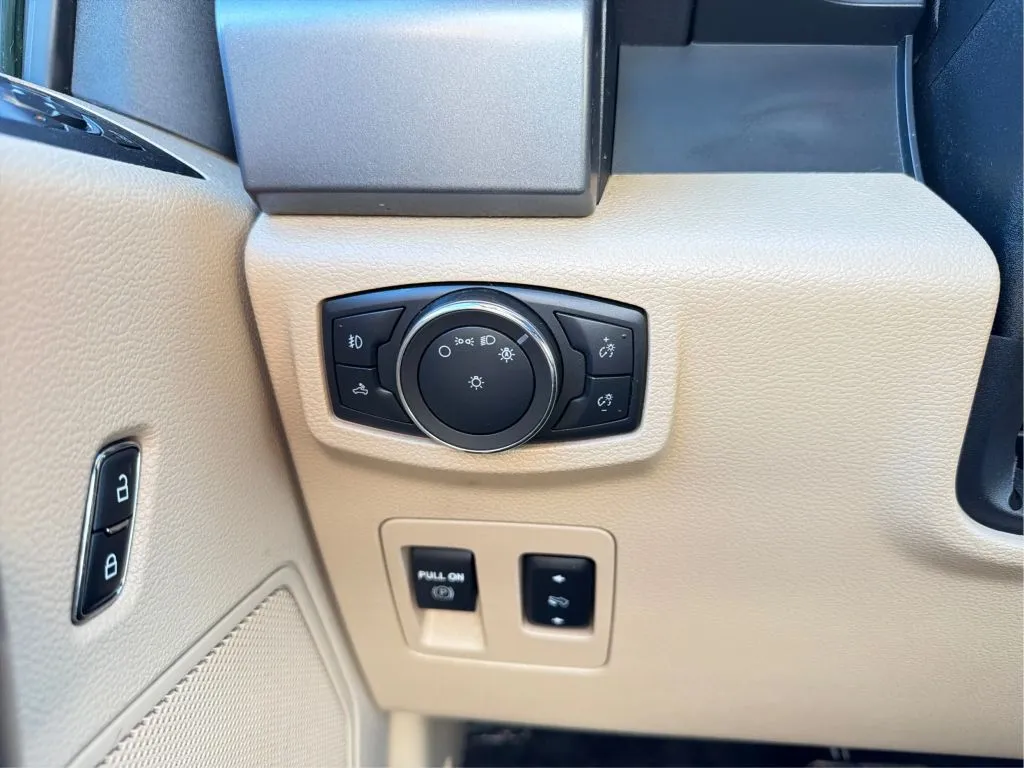 Ford F-150 photo 23