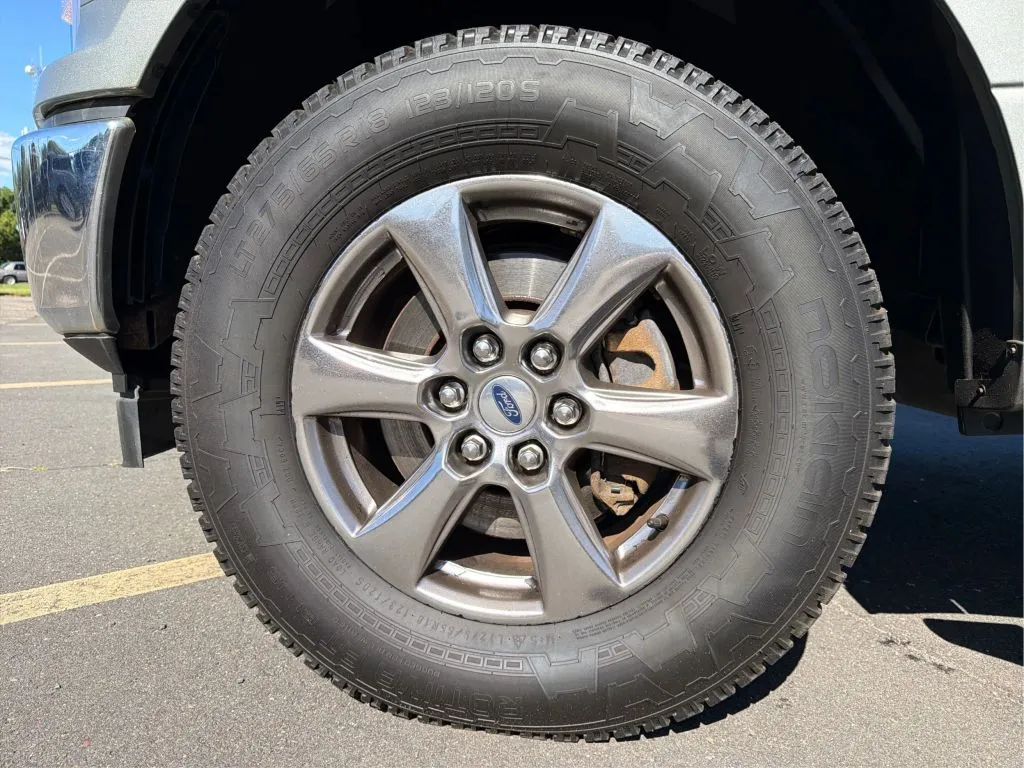 Ford F-150 photo 30