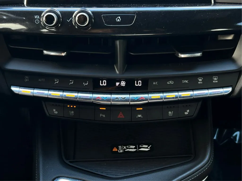 Cadillac CT4 photo 38